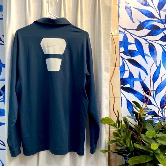 Nike Golf Fit Dry Gray & White Long Sleeve 1/4 Zip Polyester & Spandex Pullover - Picture 5 of 8